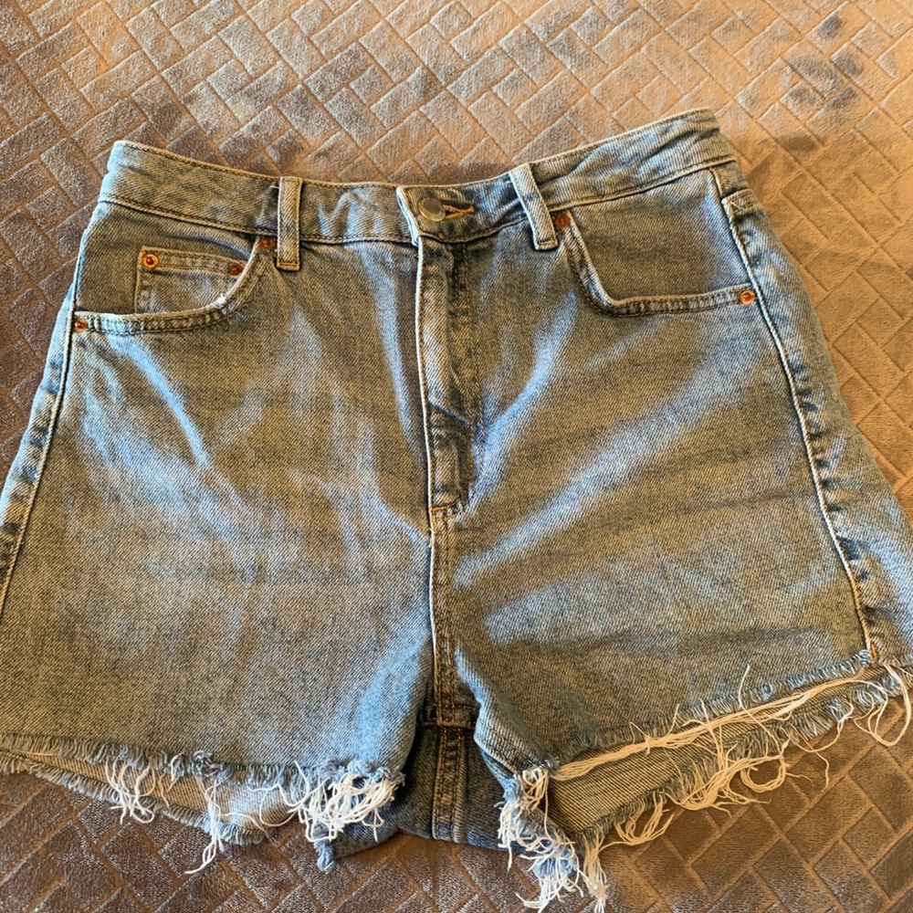 TOPSHOP Jean shorts.